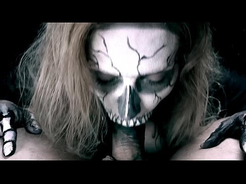 ❤️ ʻO ke kaikamahine daimonio e omo ana i ka moa me kona waha ʻeleʻele a me ka ʻai ʻana. ❤️❌ Pono ma porn haw.josporn-com.ru
